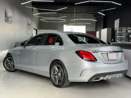 Mercedes-Benz Clase C 4p C 300 Sport L4/2.0/T Aut Paquete