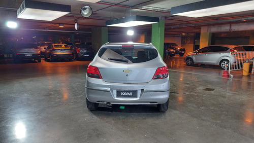 Chevrolet Onix 1.4 LS+