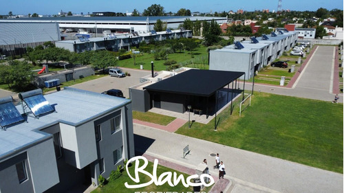 Casa En Venta En Pilar, G.b.a. Zona Norte
