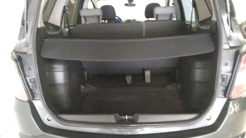Imagen 8 de 10 de Chevrolet Spin 1.8 N Ltz M/t 2016
