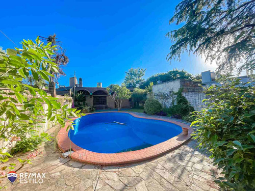 Casa Quinta Quincho, 309 M2 Lote, Piscina, Jardín.