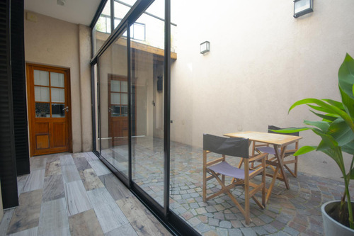Casa En Venta Con Terraza Patio Cochera Parrilla En Parque Chacabuco