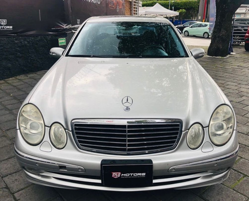 Imagen 4 de 13 de Mercedes Benz Clase E 2006 E500 Avantgarde