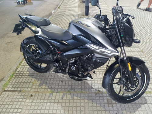 Bajaj Rouser Ns 200