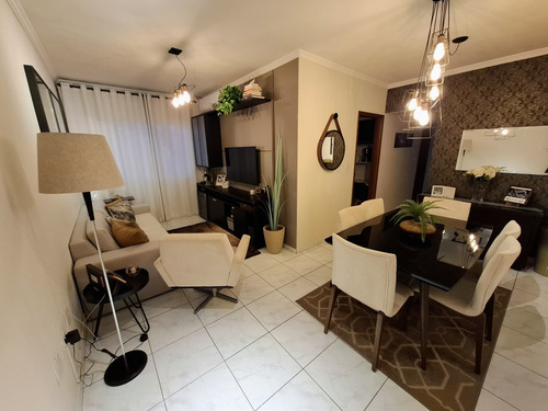 Apartamento 2 Dormitórios Com 1 Suite