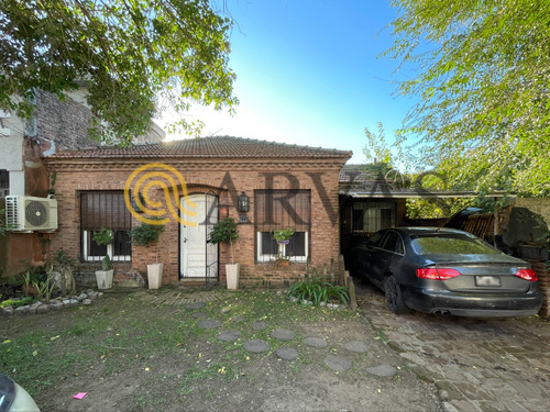 Arvas Vende Casa En Beccar - 3 Dorm - Con Jardín Y Pileta - 300 M²