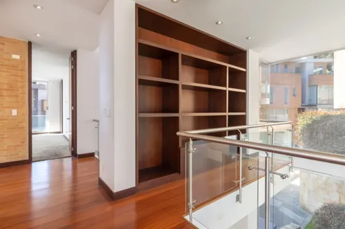 Casa En Venta En Colinas De Suba. Cod V9784