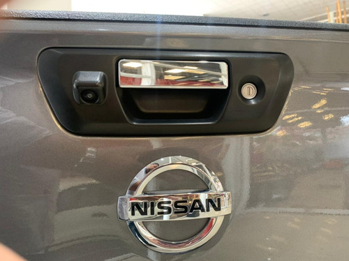 Nissan Np300 2.3 Frontier Le Cd 4x2 Mt