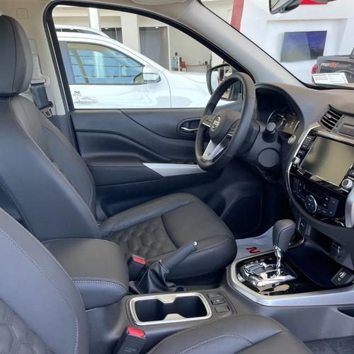 Imagen 18 de 25 de Nissan Frontier Platinum 4x2 At 2023