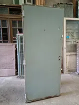 Comprar Puerta De Chapa Doble En Muy Buen Estado Gris Claro