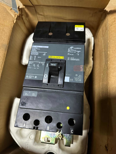 Interruptor Termomagnetico Square D Ka36100 3x100a Nuevo