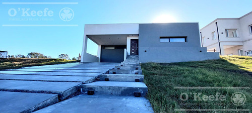 Casa En Venta En  Magallanes Hudson En Una Planta A Estrenar