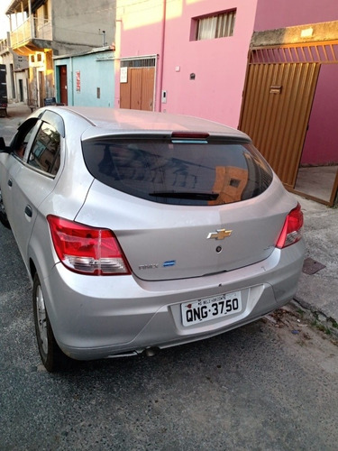 Imagem 3 de 15 de Chevrolet Onix 2018 1.0 Joy 5p