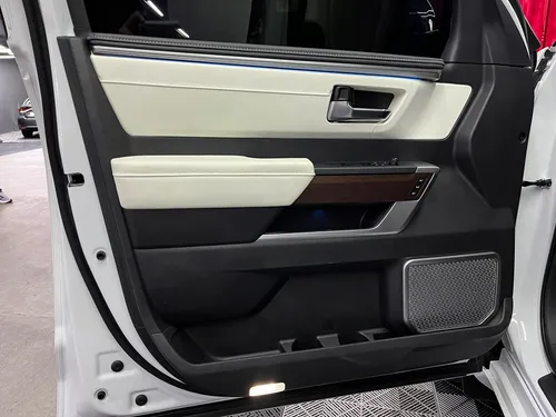 Toyota Sequoia 3.5 V6 Capstone