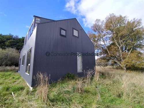 Casa En Venta De 2 Dorm. En Frutillar
