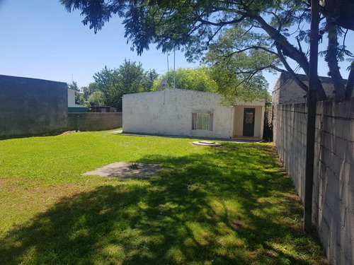 Oportunidad 2 Casas! Av. Artigas Y Bolivar, Progreso.-