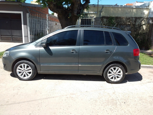 Volkswagen Suran 1.6 Highline 101cv 11c 2012