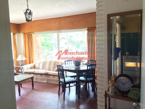 Venta De Casa En Pinares , Punta Del Este 2 Dormitorios - Ref: 6242