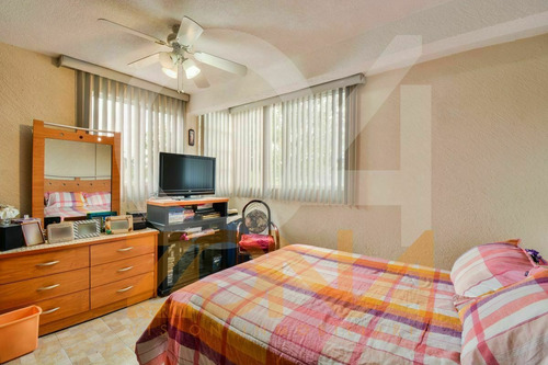 Imagen 21 de 25 de Excelente Casa En Venta En Unidad Modelo A Una Calle De Calz