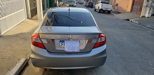 Imagem 4 de 13 de Honda Civic 2013 1.8 Lxs Flex Aut. 4p