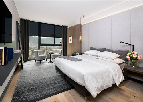Venta Departamento Vitacura: Nueva Costanera 2est + 1bod