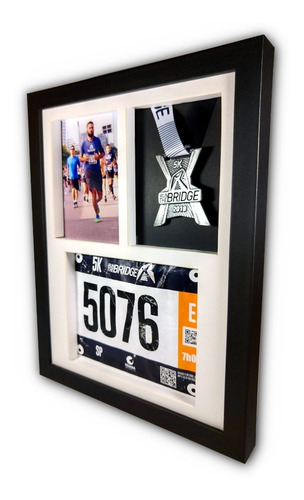 Quadro / Moldura Portamedalha - Foto Medalha E Num Do Peito