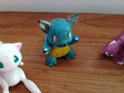 Muñeco Figura De Pokemon Squirtle Wartortle Mew Two