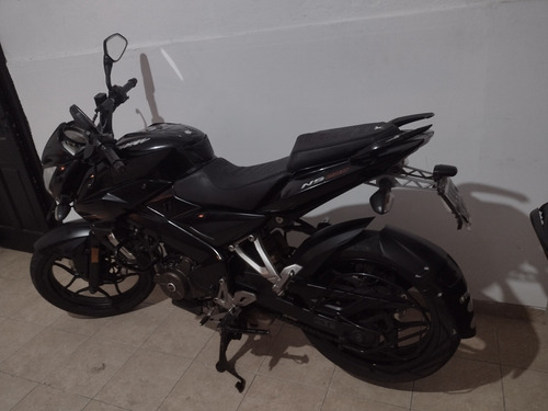 Rouser Ns 200