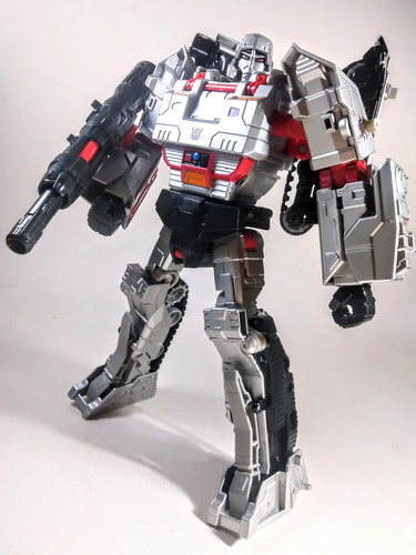 Boneco Transformers Megatron Sem Marca (Usado)
