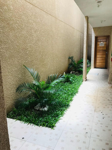 Apartamento Mobiliado 1 Dorm C/ Varanda 5 Min Metrô Itaquera
