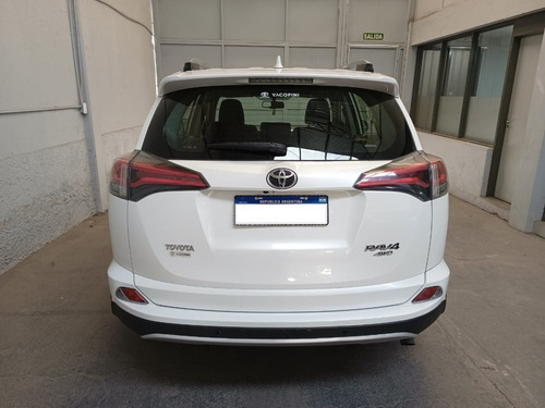 Imagen 5 de 8 de Toyota Rav4