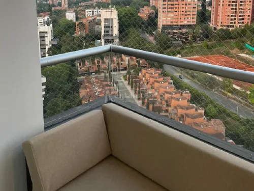 Apartamento En Venta En Los Balsos. Cod V776125