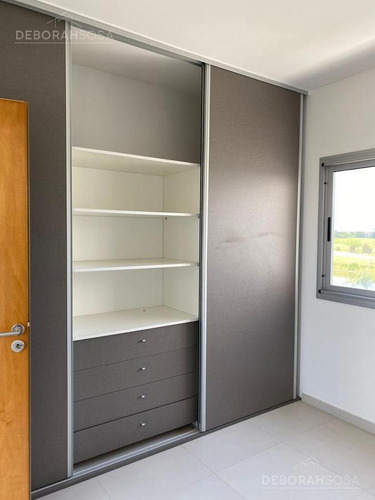 Imagen 19 de 28 de Linda Casa Estilo Moderno Con Salida A La Laguna - El Canton