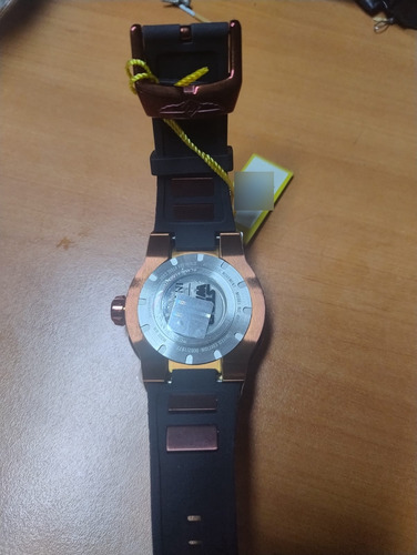 Reloj Invicta Star Wars Darth Vader Modelo 40981 Rojo Y Negr (Usado)