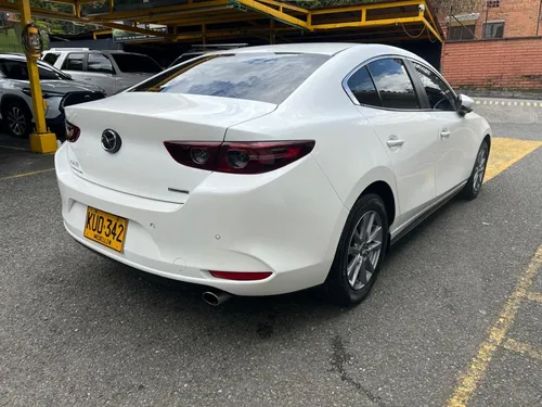 Mazda 3 2.0 Touring