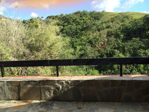 Imagen 16 de 16 de Elisa Erebrie Vende Townhouse En La Trinidad Mls #22-2540
