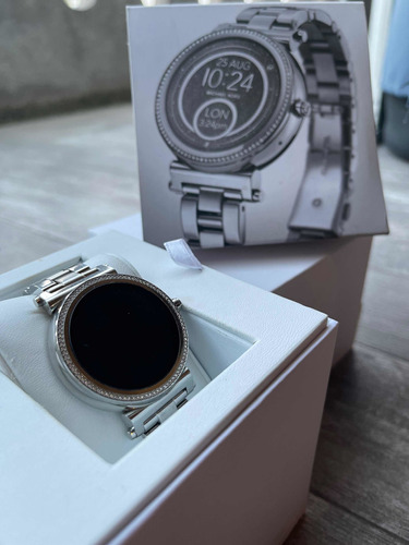 Michael Kors Smartwatch Access