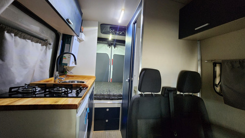 Ford Transit 2.2 Furgon Mediano 350m