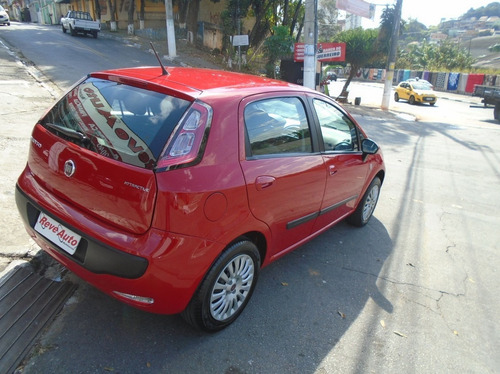 Imagem 2 de 11 de Fiat Punto 1.4 Attractive Italia 8v 2013