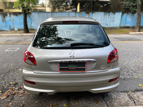 Peugeot 207 1.4 Xr Flex 5p