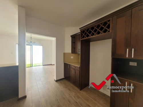 Imagen 11 de 22 de Casa Para Estrenar En Venta En El Sector B7 San Cristobal Zona 8 De Mixco