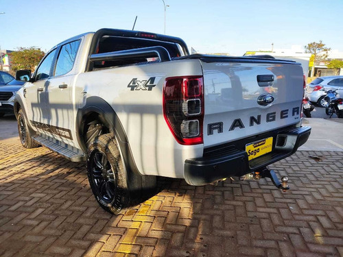 Imagem 4 de 12 de Ford Ranger (cabine Dupla) 3.2 Storm Cd 4x4 (aut)