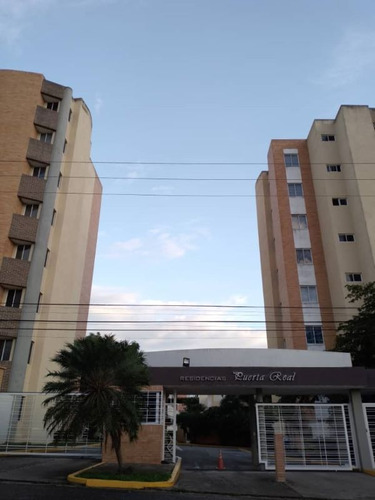 Samir Trosel Vende Apartamento En Residencias Puerta Real Mañongo Naguanagua Carabobo.