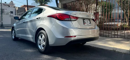 Hyundai Elantra 1.8 Gls Mt