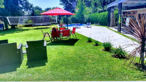 Imagen 9 de 11 de Venta Casa / 635 Bis Y 11 Bis / 3 Dormitorios / Piscina