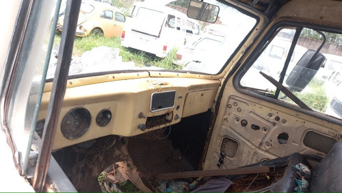 Ford Pick-up Willys F75 Rural 4x4