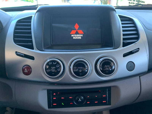 Imagem 12 de 15 de Mitsubishi L200 Triton Hpe 3.5 Cd V6 24v Flex Aut