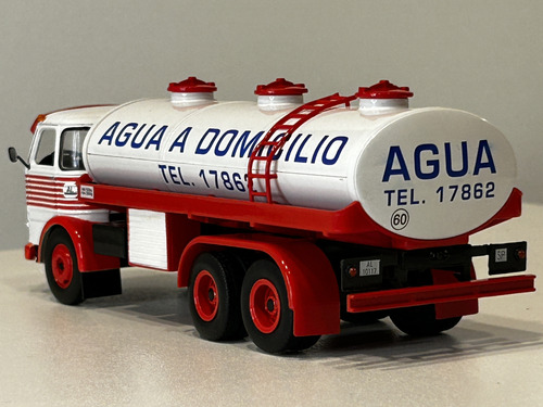 Camión Modelo Pegaso Comet 1065 Agua A Domicilio 1967 1/43