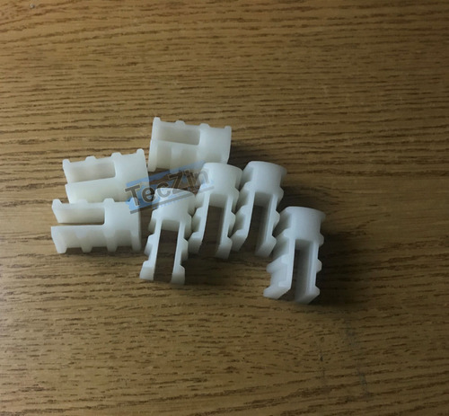 Imagen 2 de 2 de Separador Plastico P/chapa Acanalada X 100u