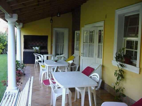 Imagen 2 de 6 de Casa - Barrio Parque Leloir